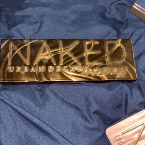 Urban Decay Naked Honey Eyeshadow Palette 12 golden neutral shades Discontinued